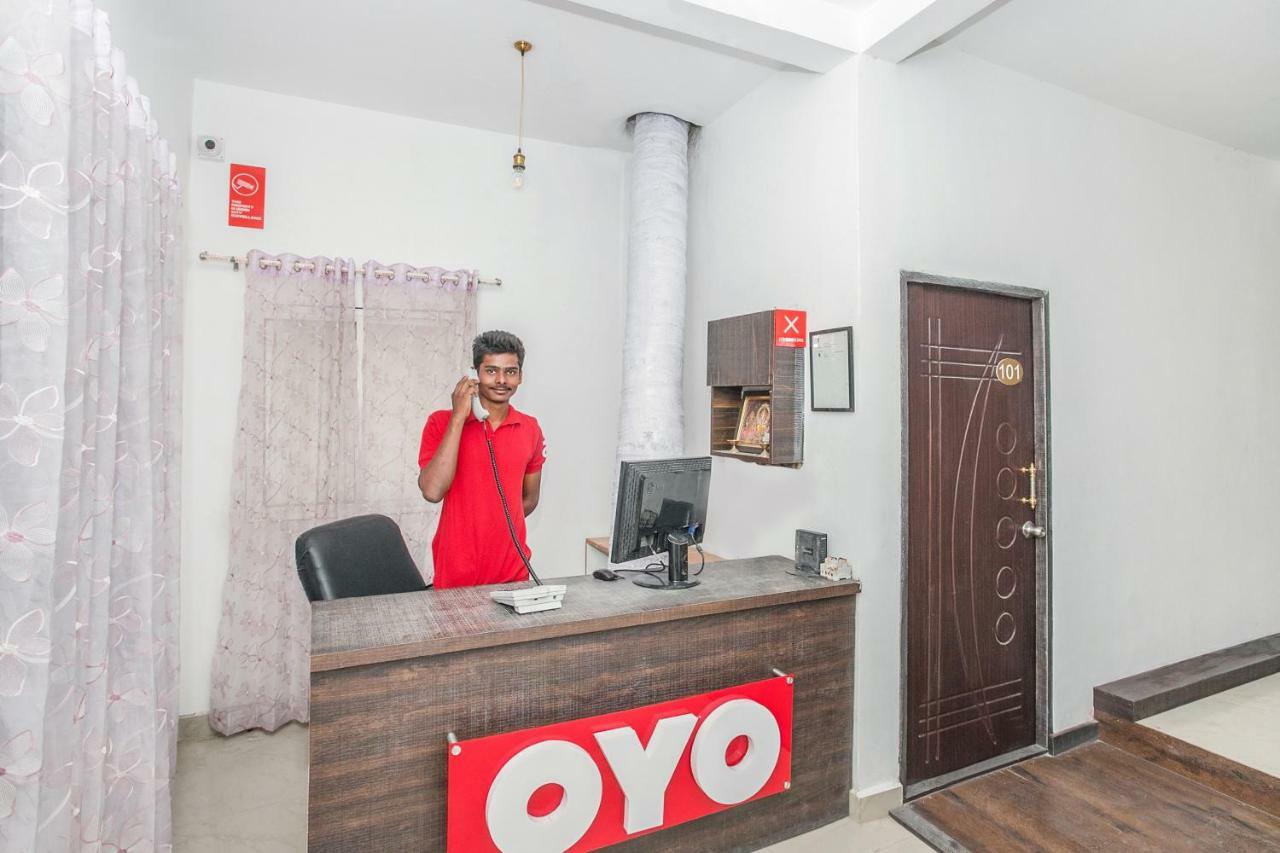 Oyo 13934 Shri Krishna Hometel Bangalore Exterior foto